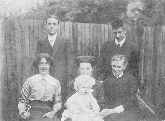 Grace Brockett Cross and family in 1914