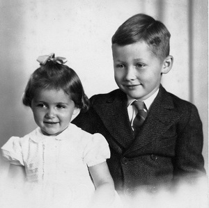 Glenda and Don Brockett c 1944